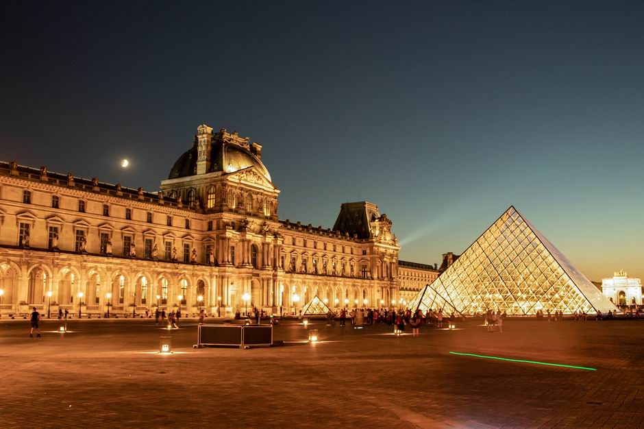 Louvre Múzeum
